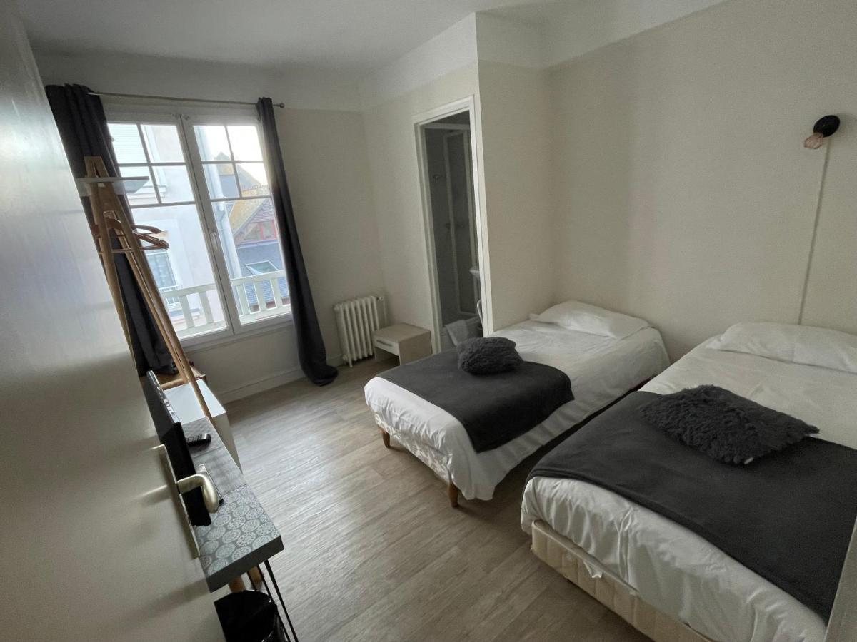 Hotel Les Chiens Du Guet 3*